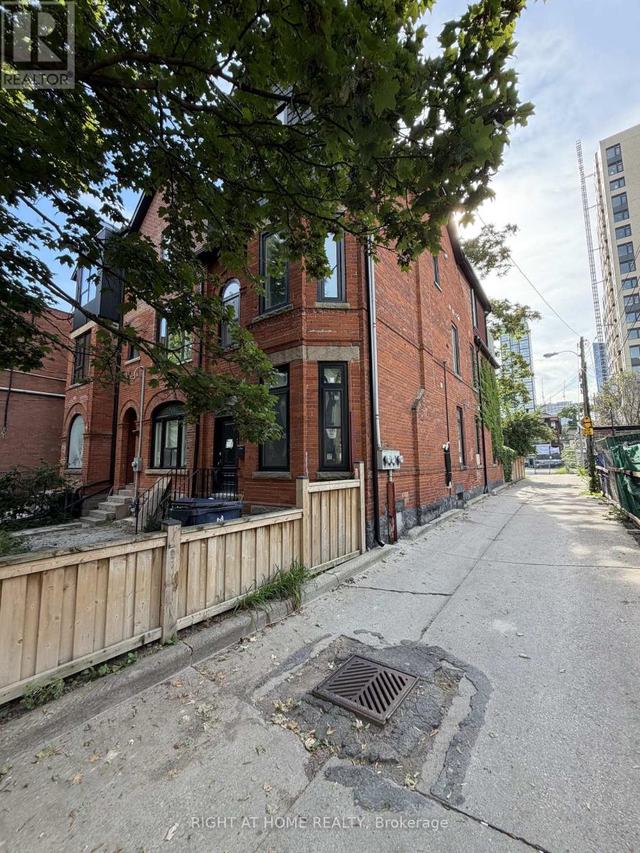 272 SEATON STREET