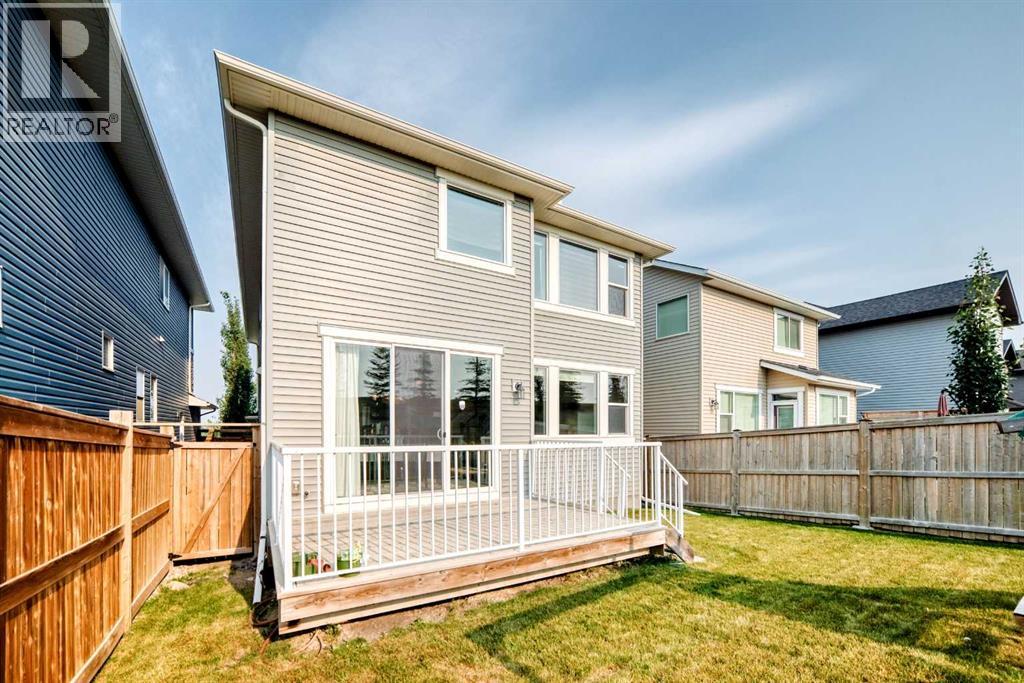 296 Nolancrest Heights NW