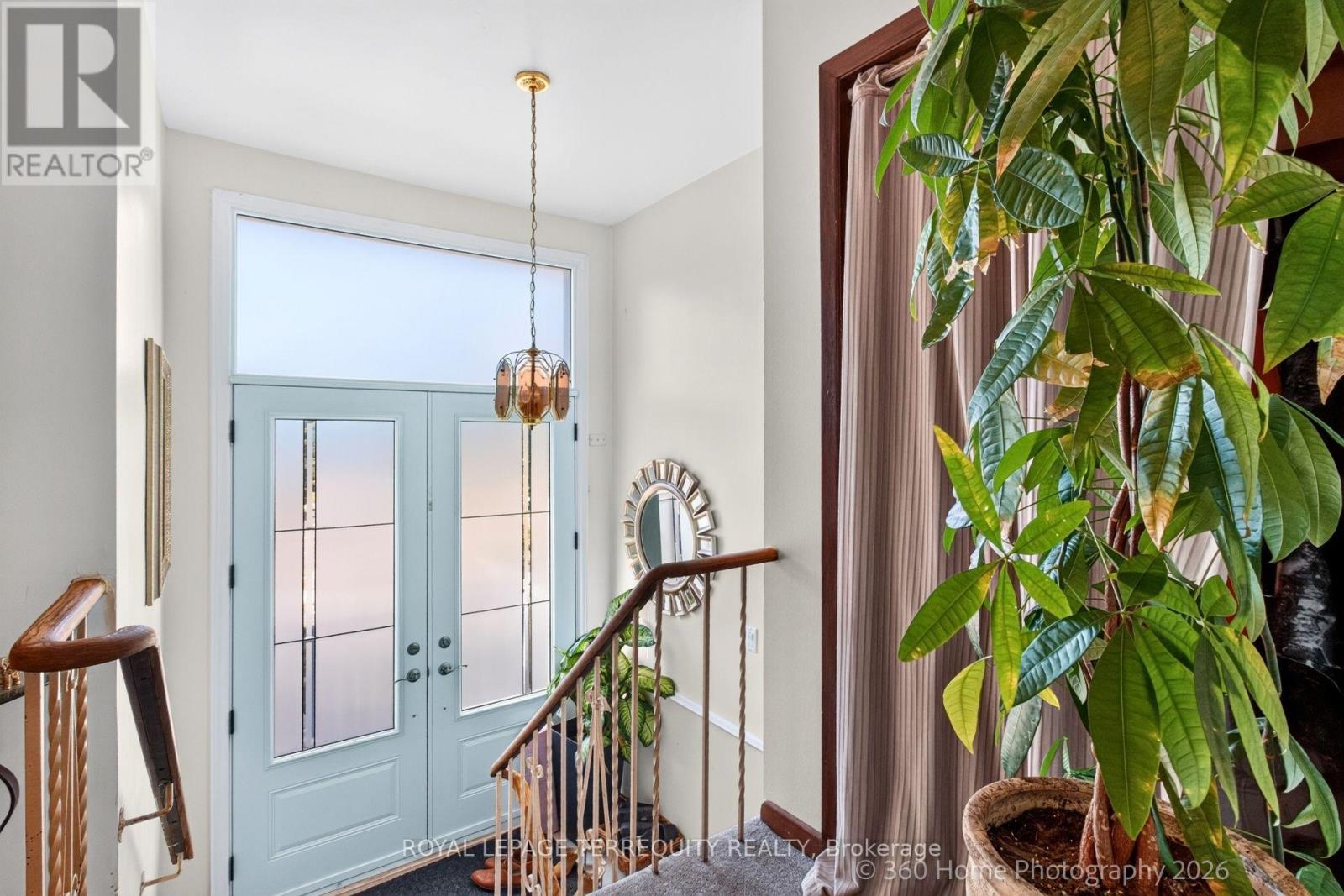 88 CENTRAL PARKWAY W