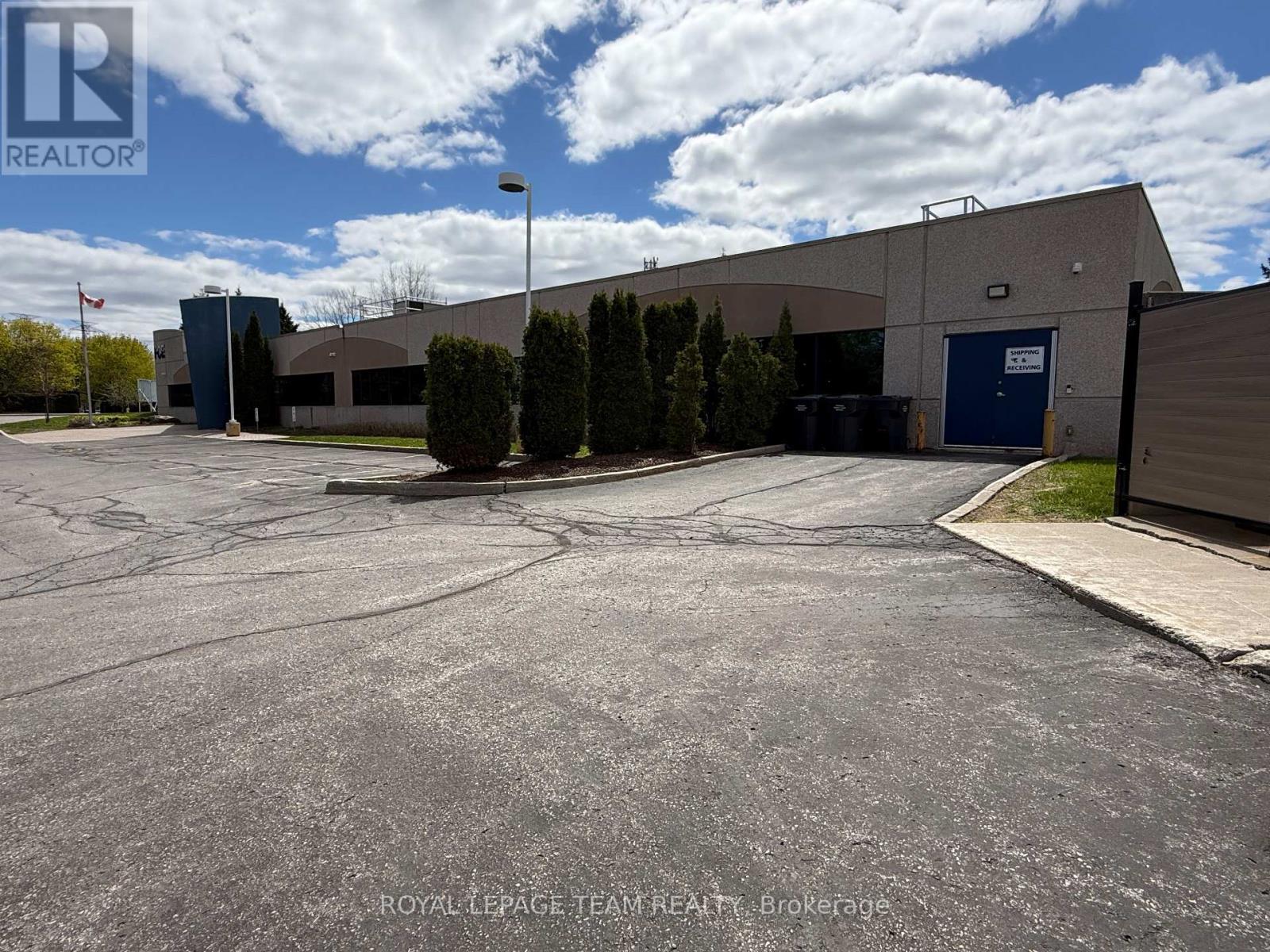 2490 DON REID DRIVE