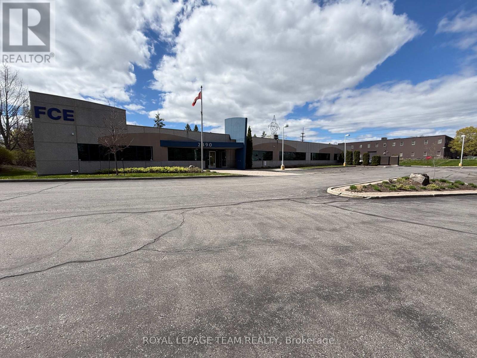 2490 DON REID DRIVE