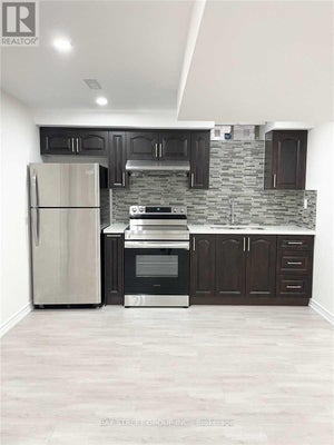 27 Brownsberger Rd, Whitchurch-Stouffville (Stouffville), ON 3