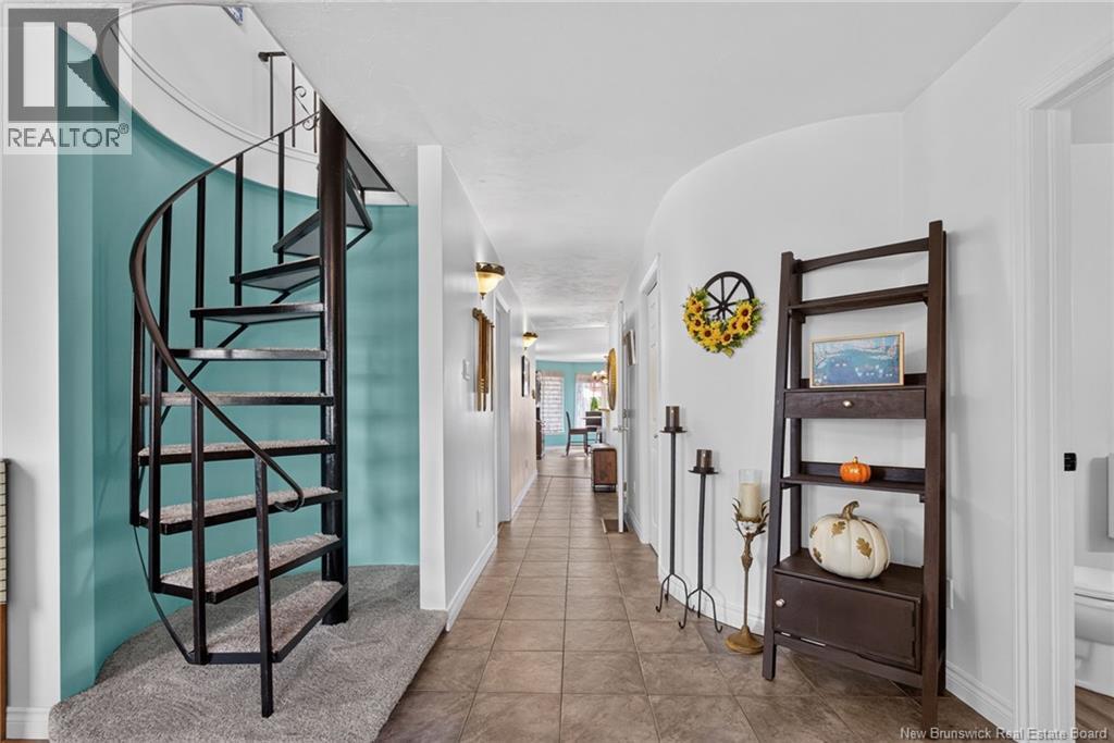 218 Riverside Drive - Photo 4