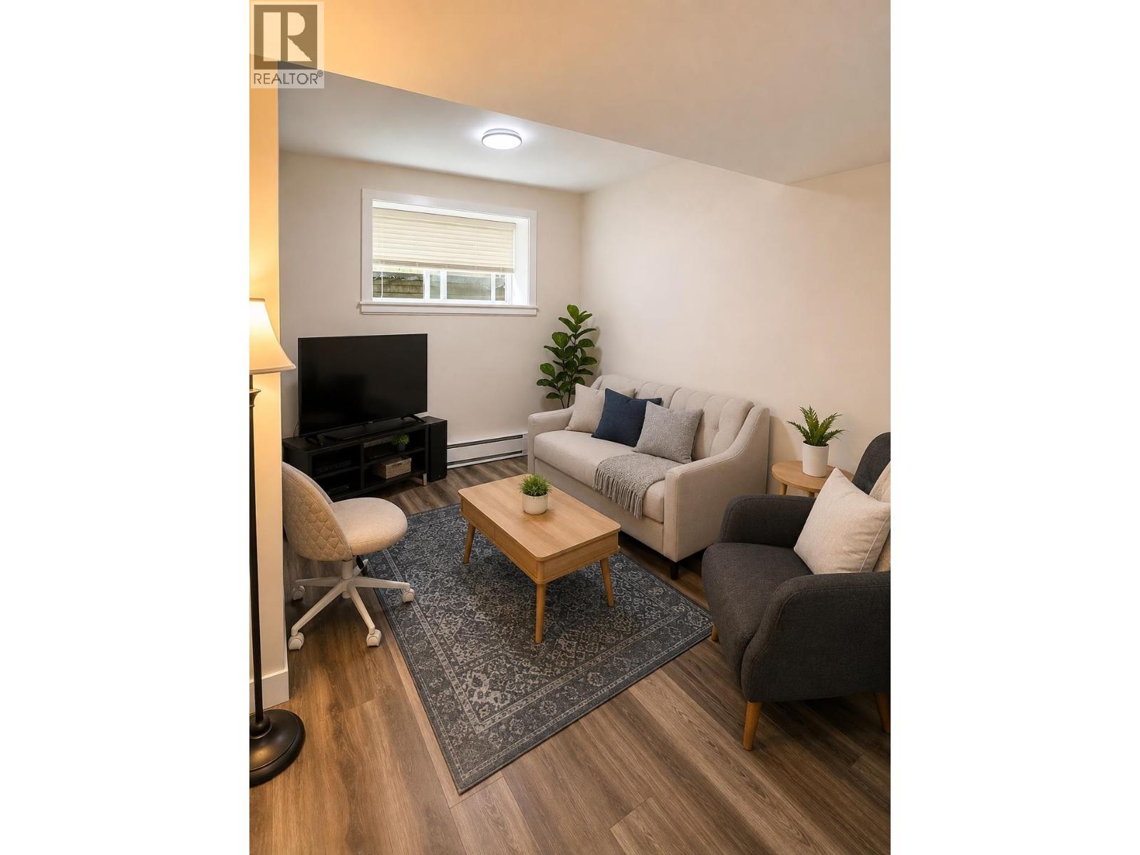 Basement 3387 DARWIN AVE