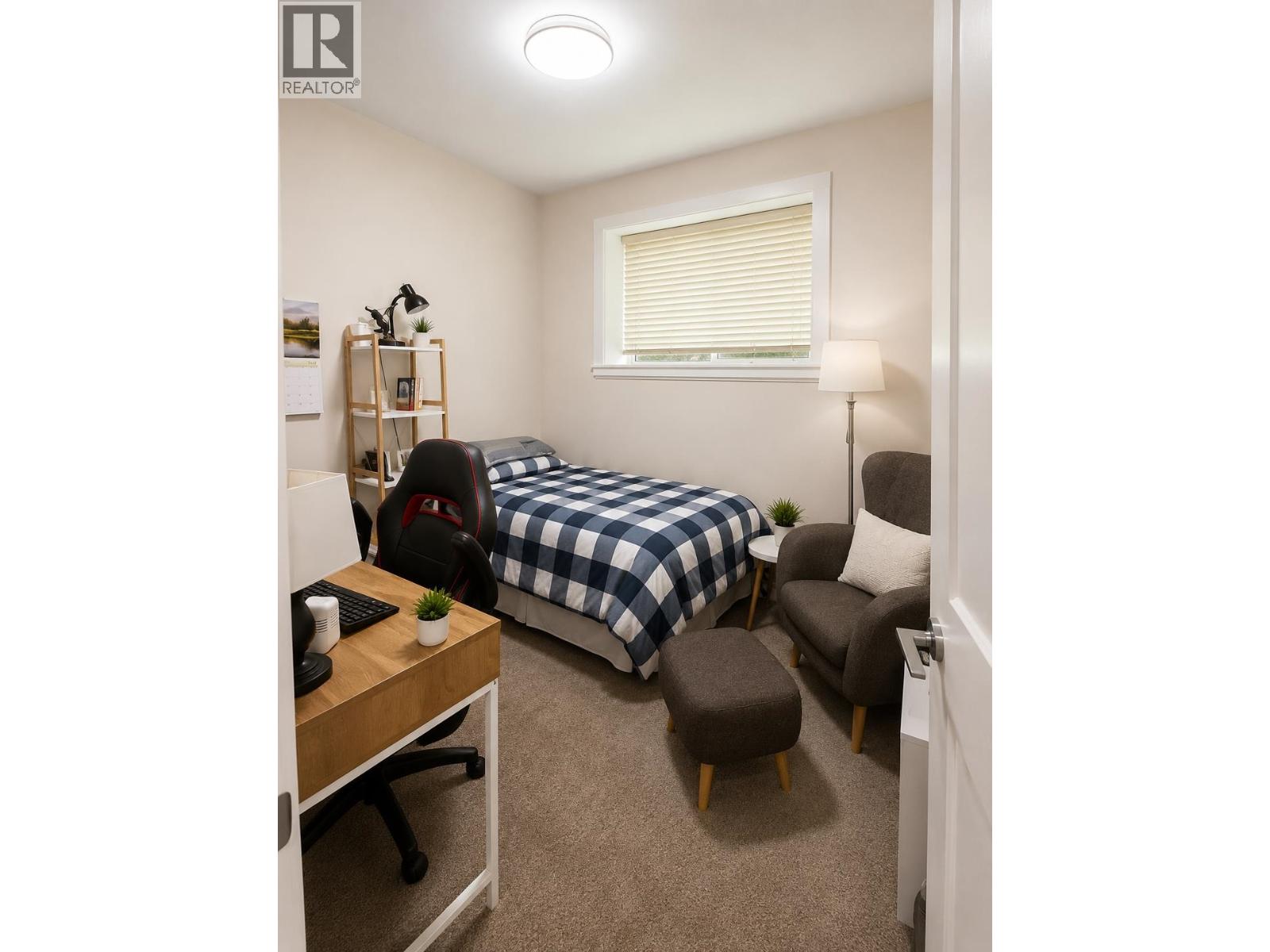 Basement 3387 DARWIN AVE