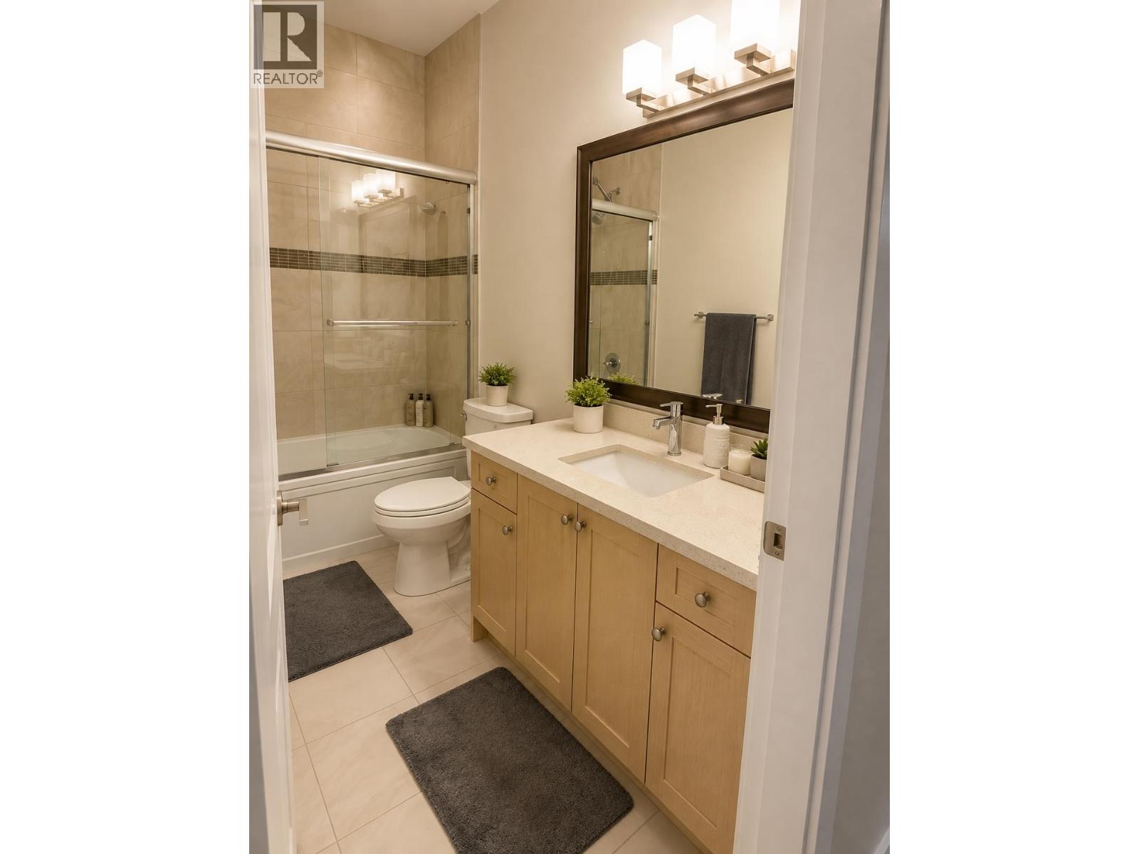 Basement 3387 DARWIN AVE