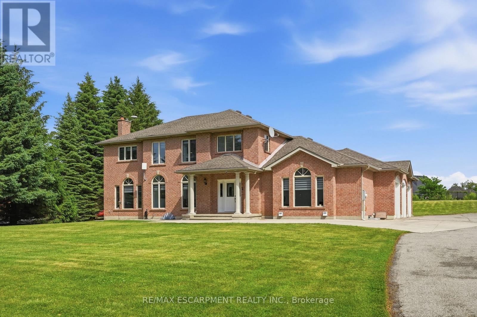 2 CURRIE DRIVE