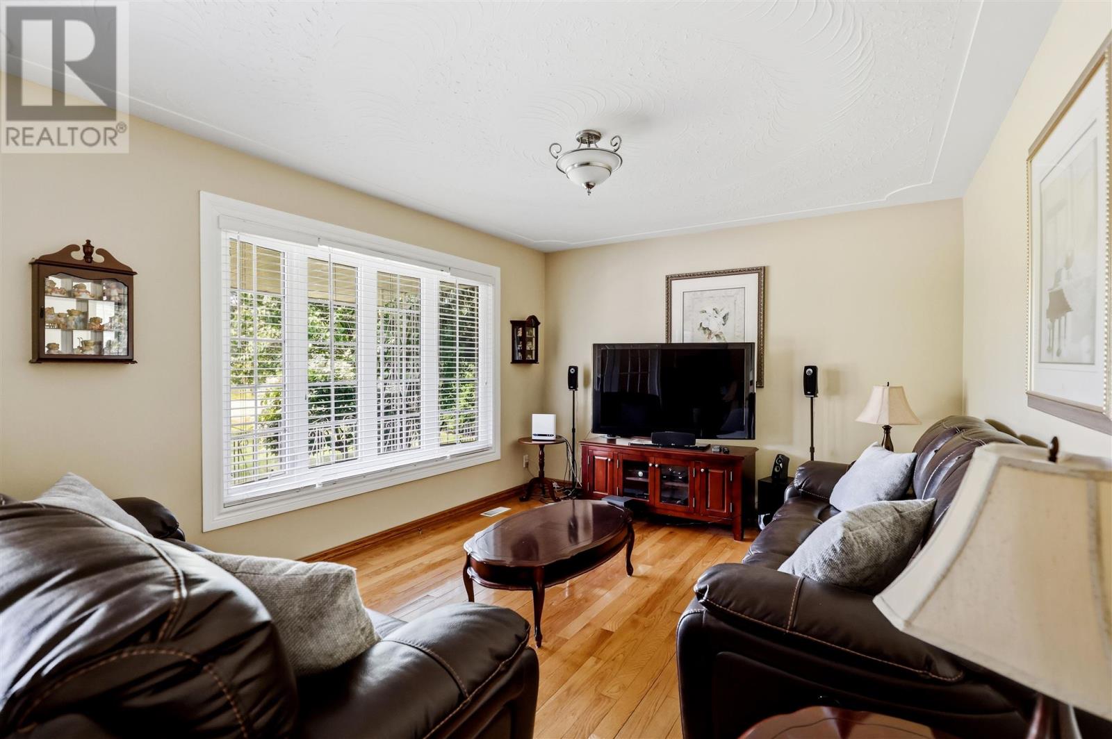 382 Nixon RD - Photo 3