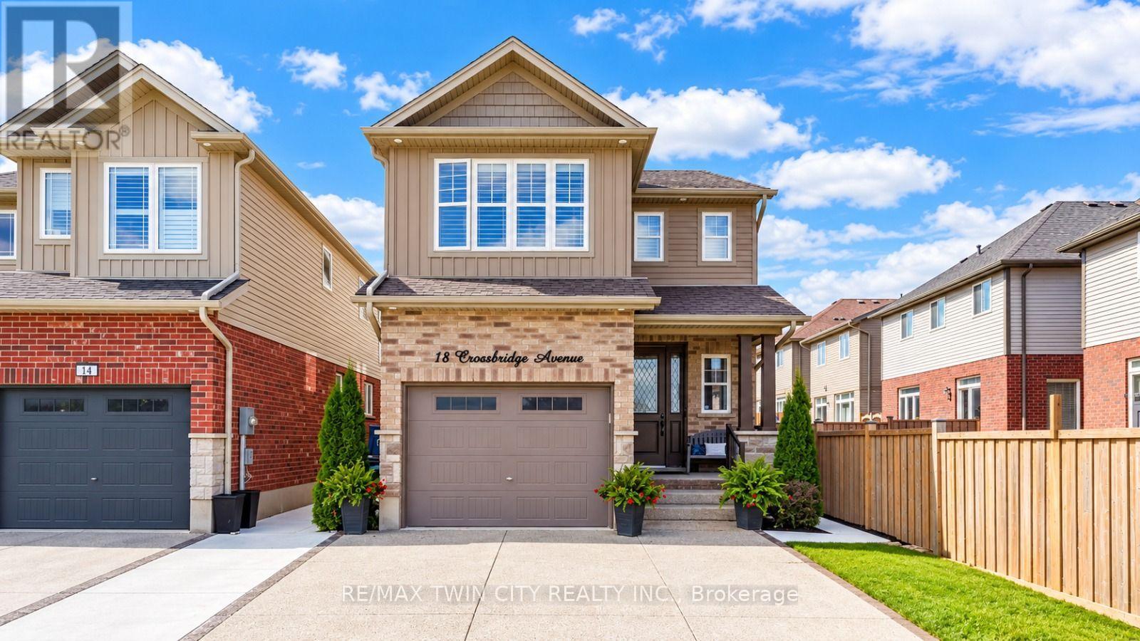 18 CROSSBRIDGE AVENUE