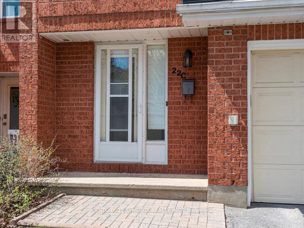 80 - 22C MAPLE RIDGE CRESCENT