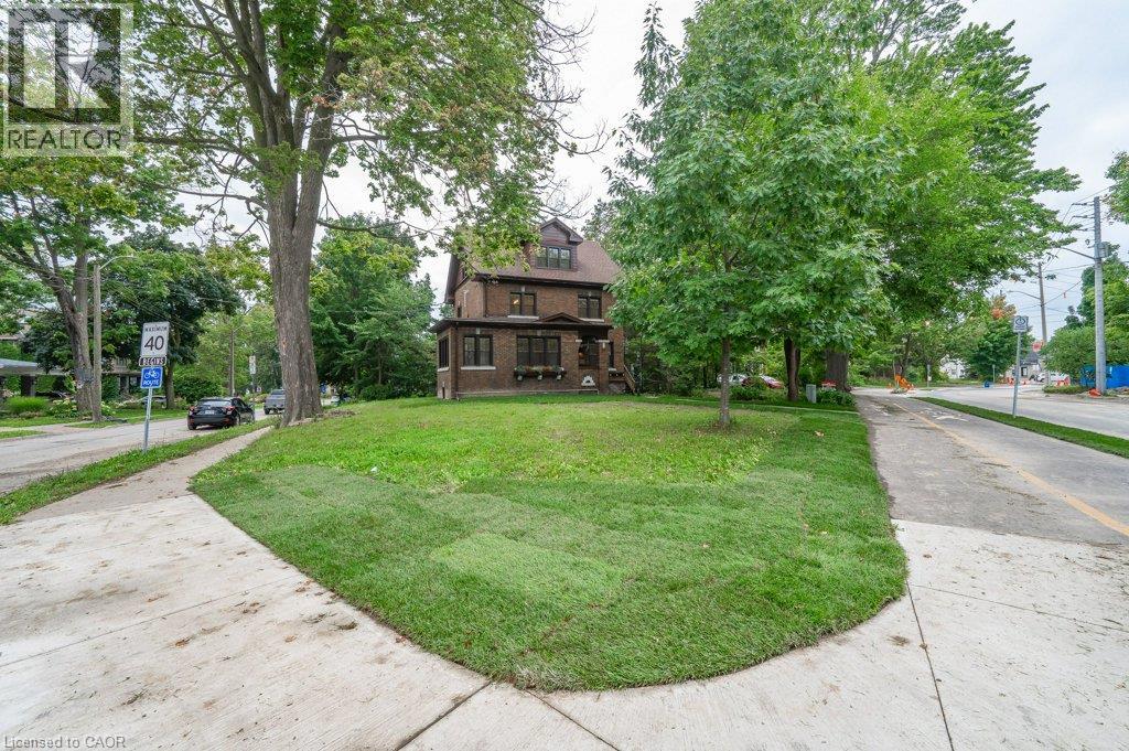 53 MARGARET Avenue Unit# C