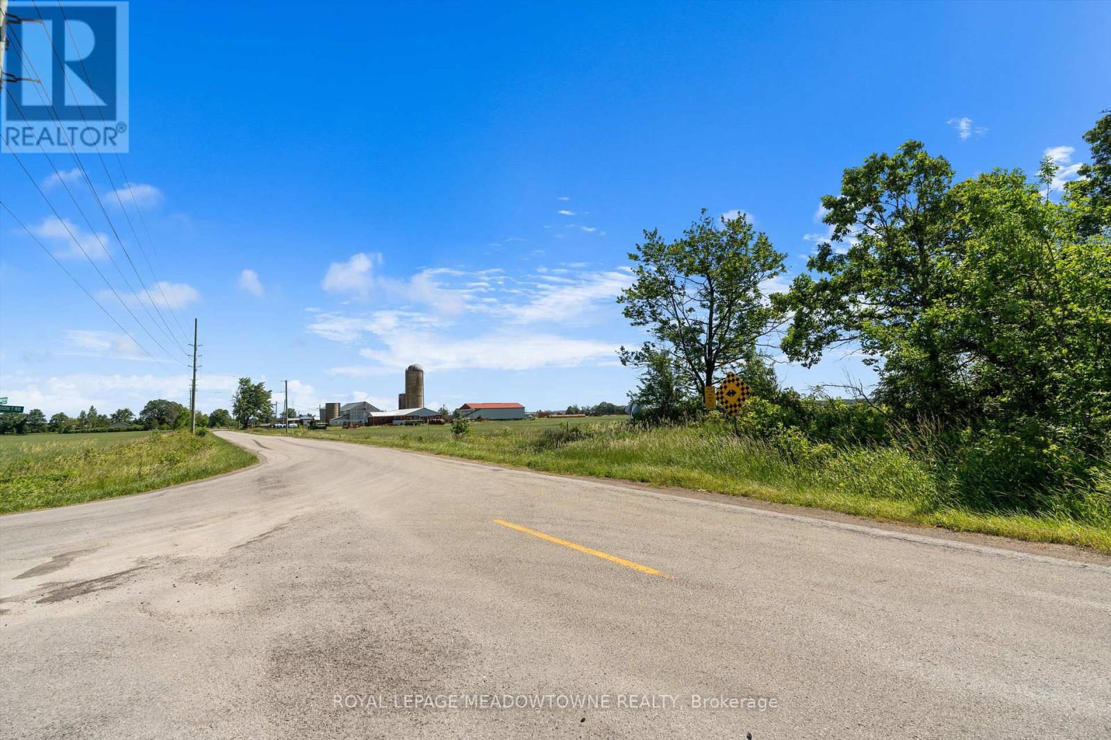 3365 SOUTH GRIMSBY ROAD 10