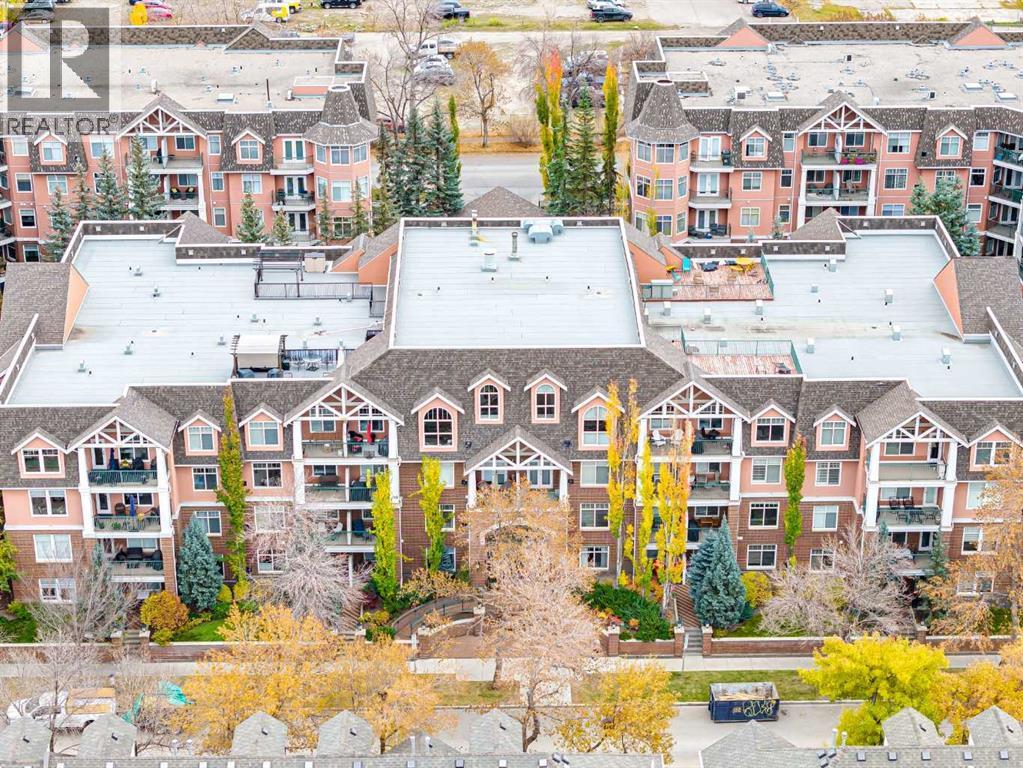 302, 2320 Erlton Street SW