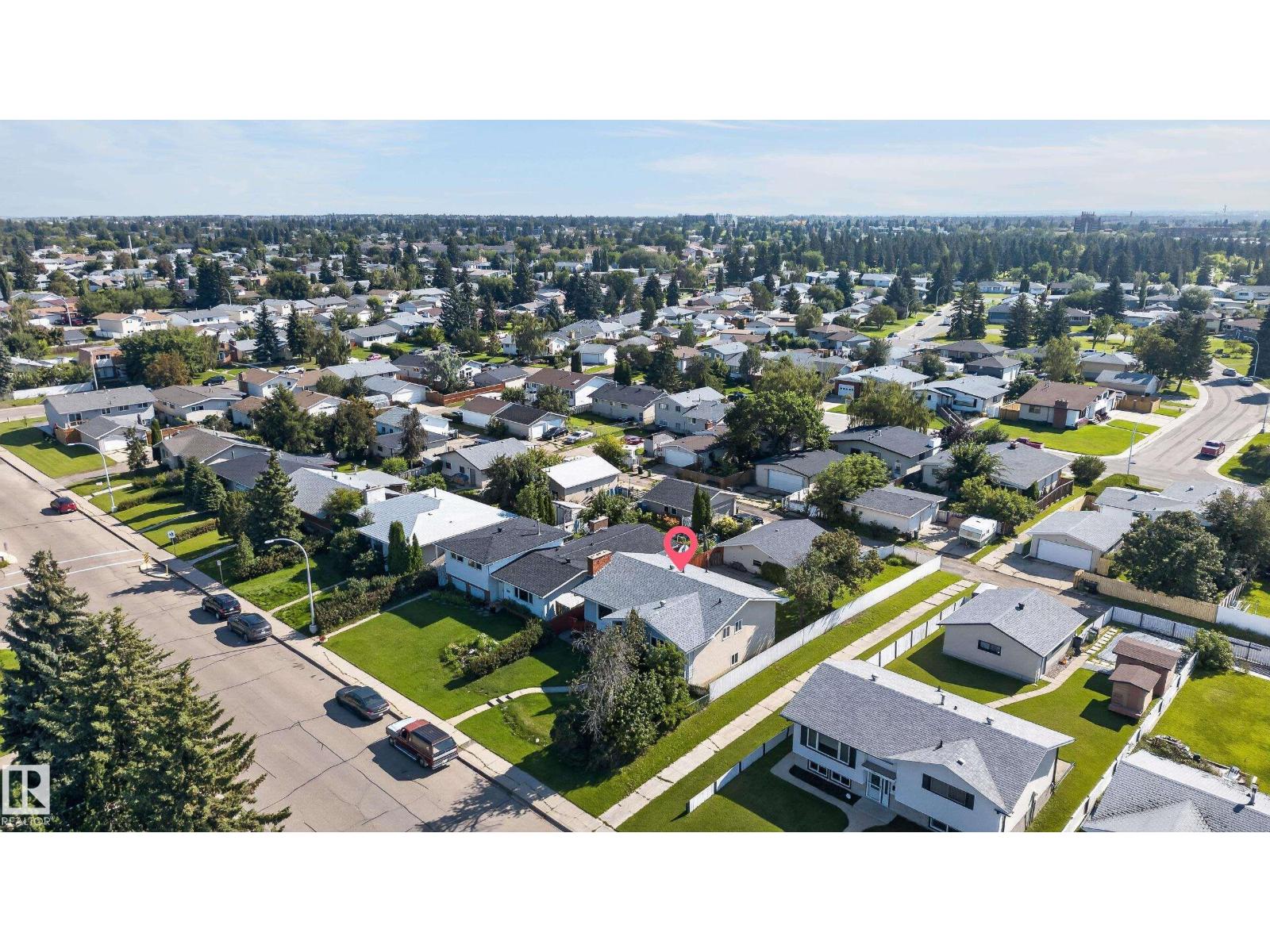 13903 87 ST NW