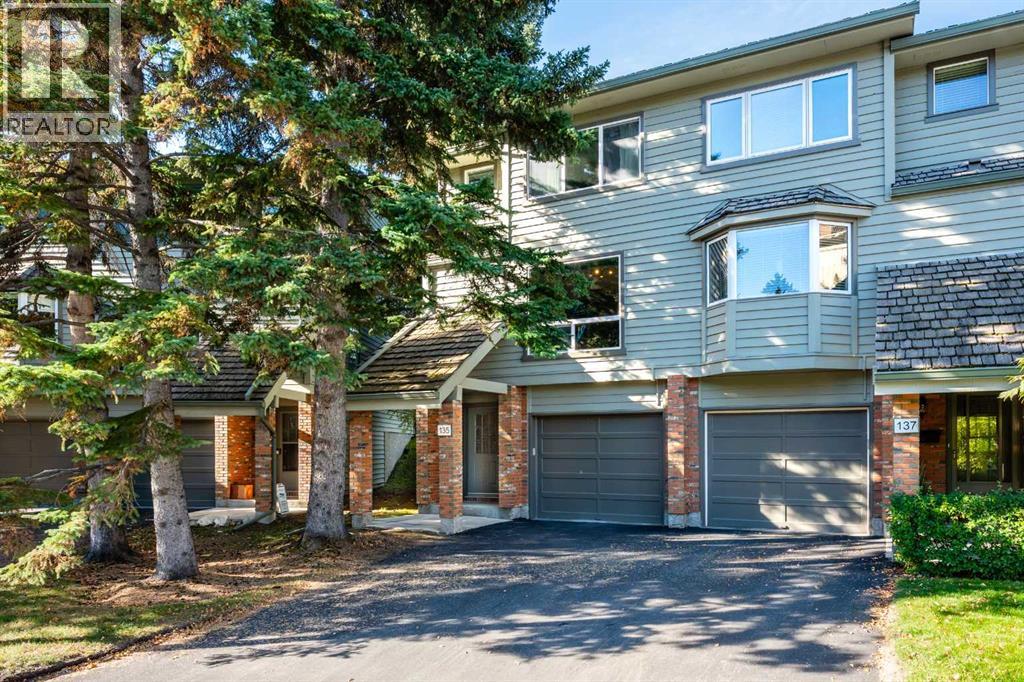 135 Point Drive NW