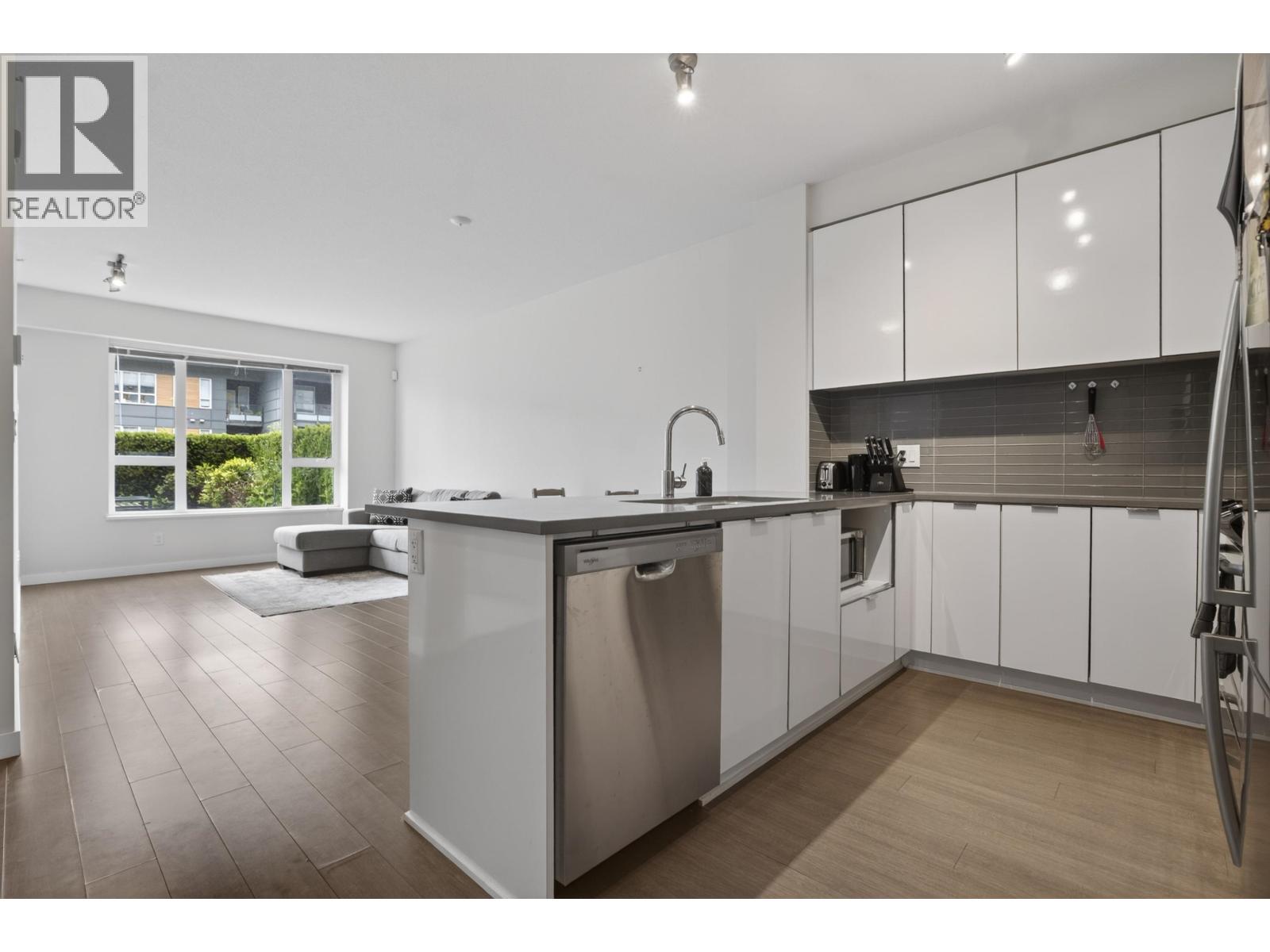 107 9168 SLOPES MEWS