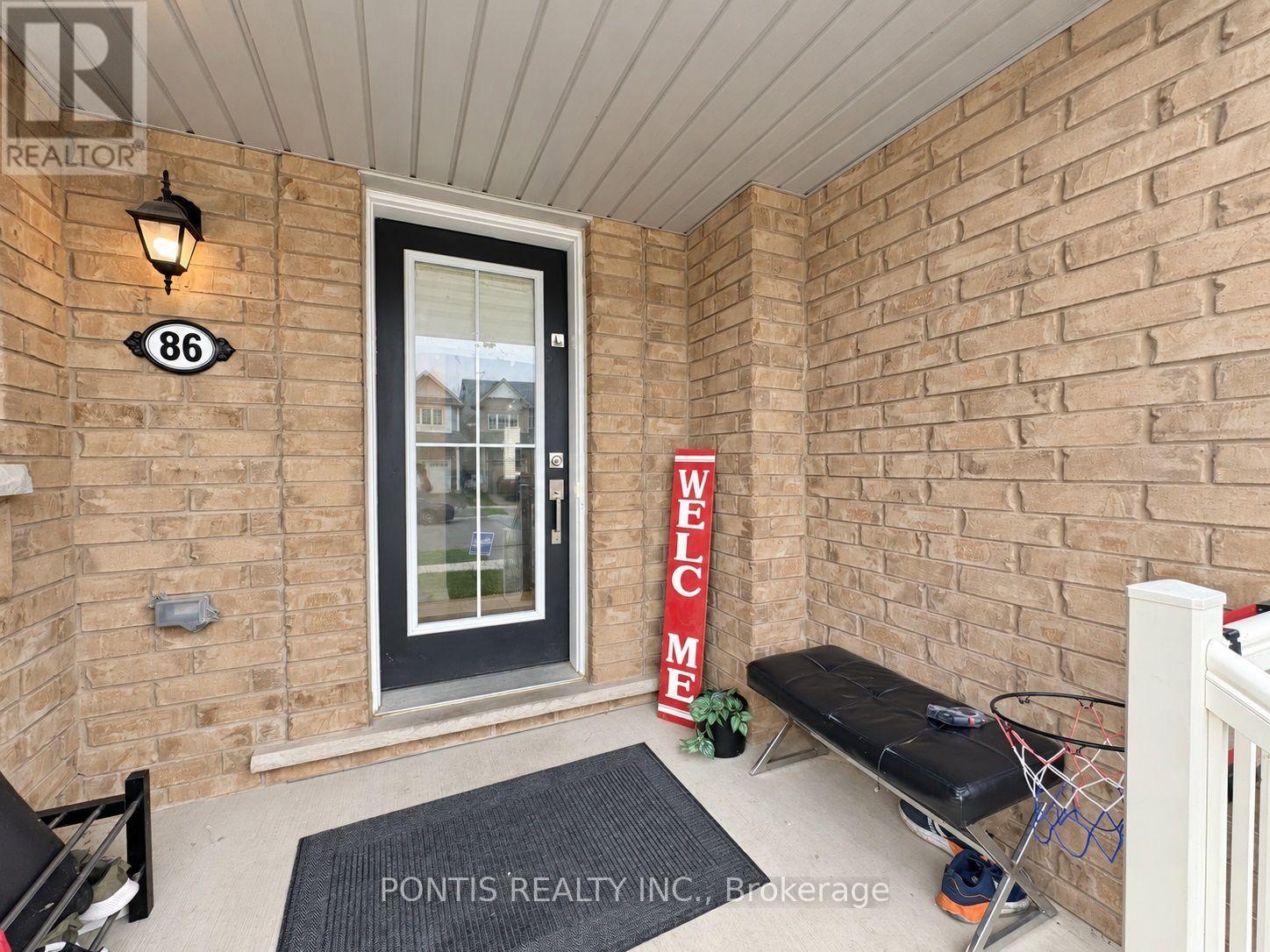 86 MUNRO CIRCLE