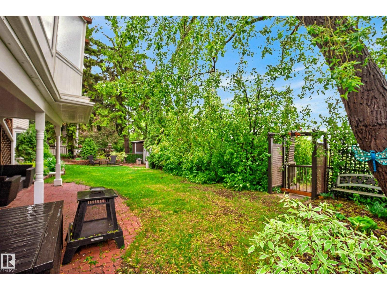 78 GOODRIDGE DR