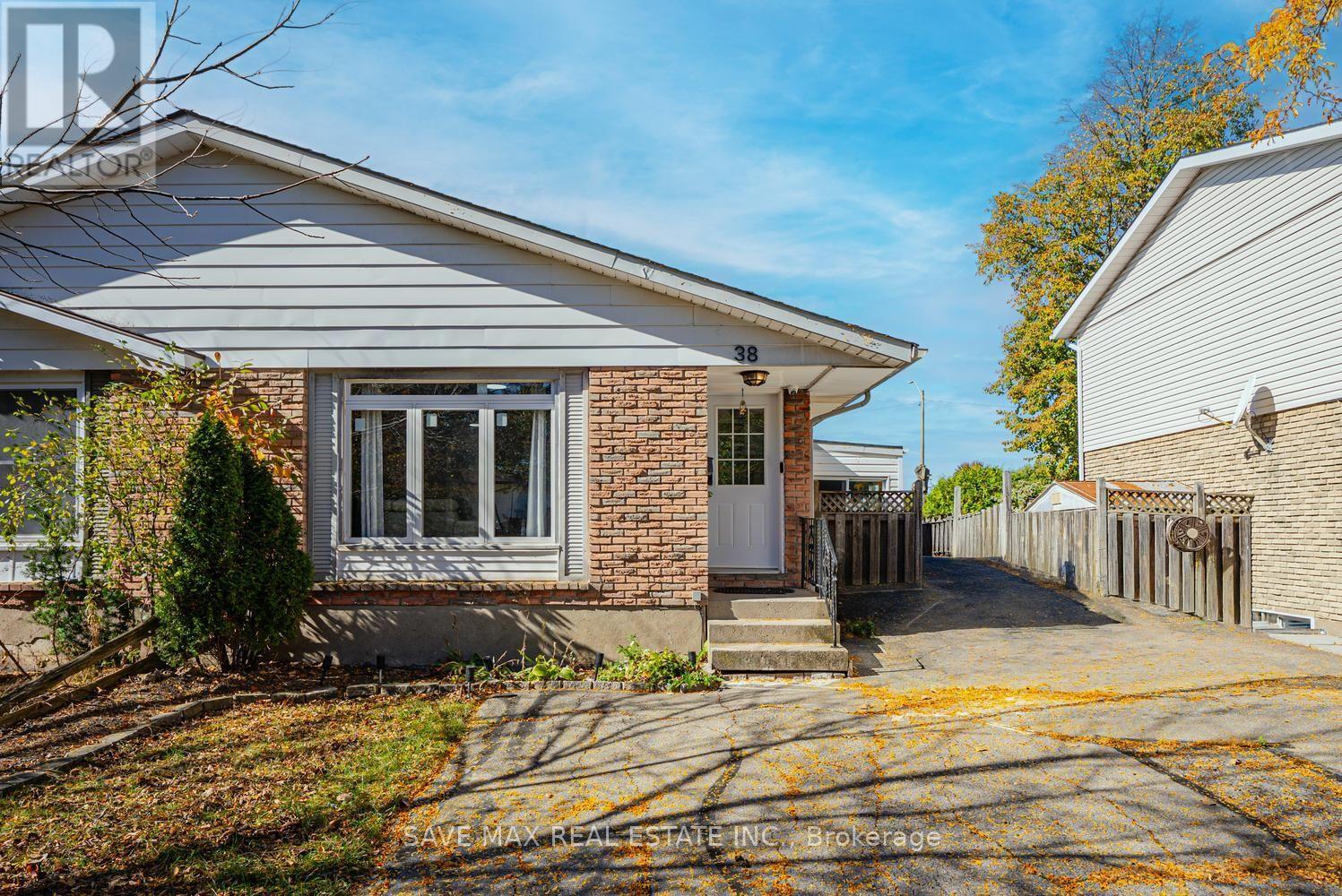 38 MANLEY CRESCENT