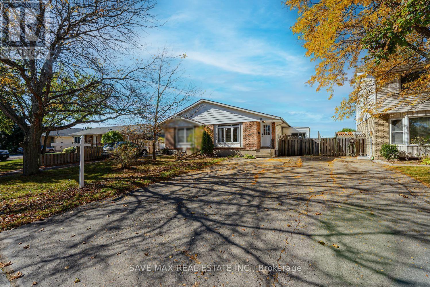 38 MANLEY CRESCENT
