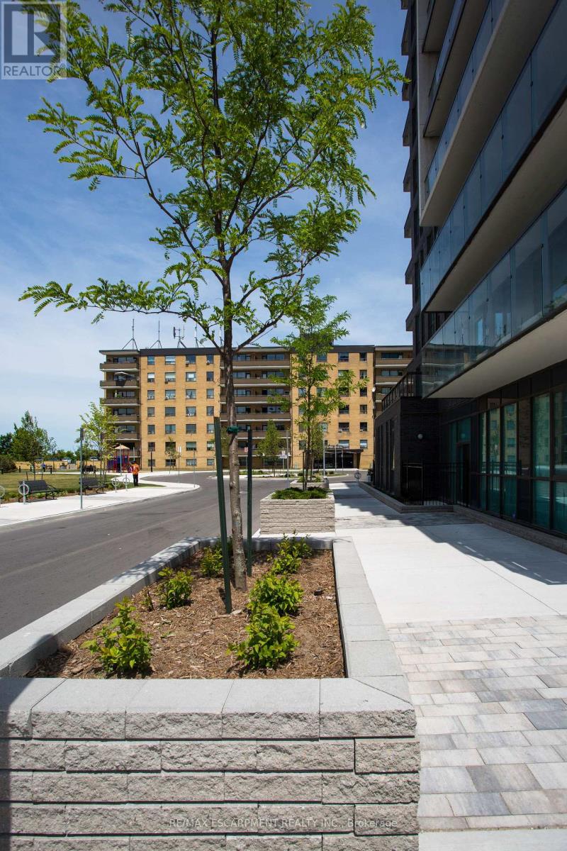 501 - 80 ESTHER LORRIE DRIVE