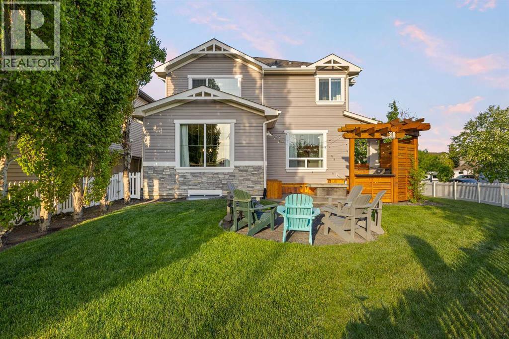 318 Coopers Drive SW
