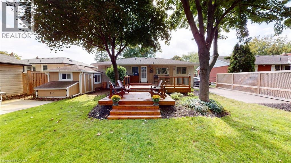 7 CAMBRIDGE Drive