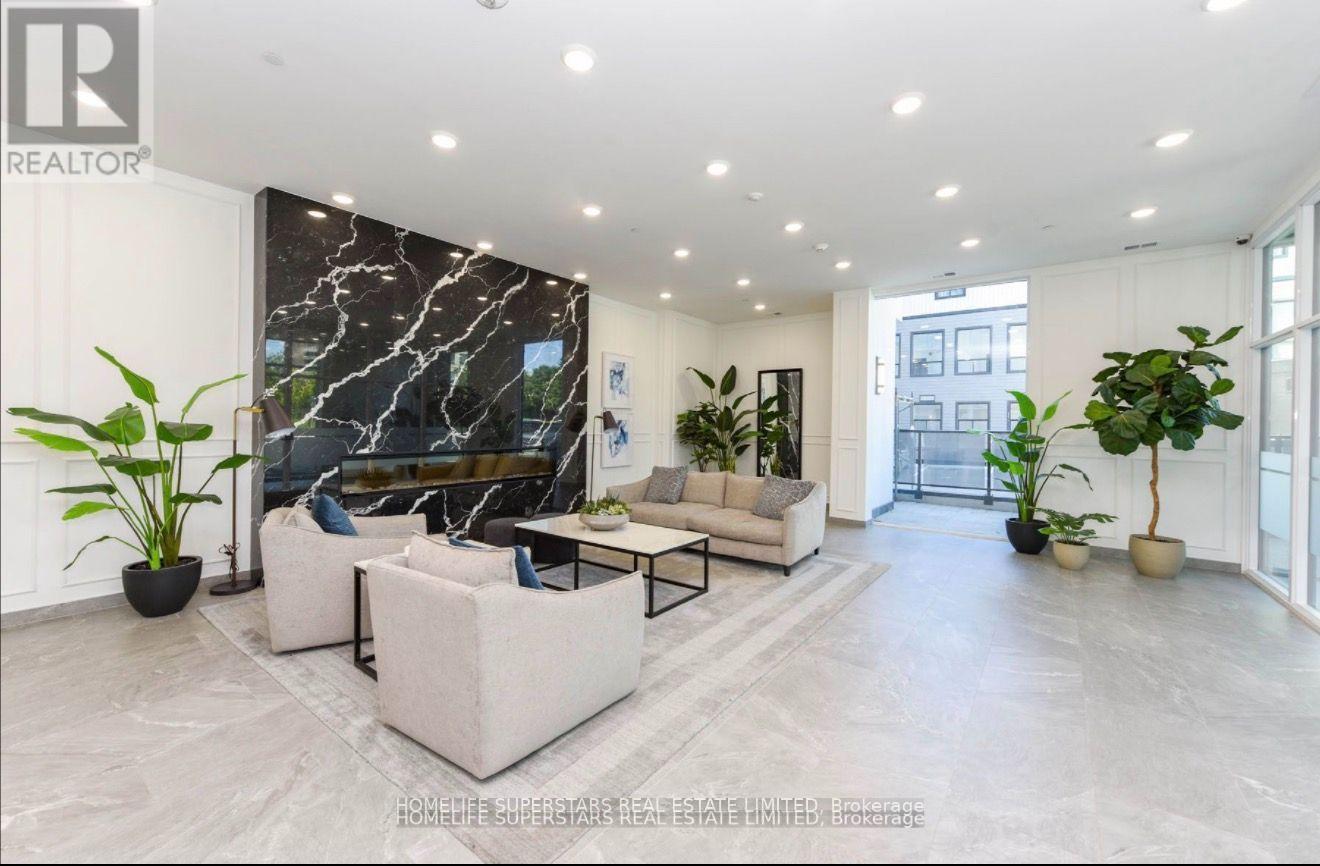 403 - 71 WYNDHAM STREET S