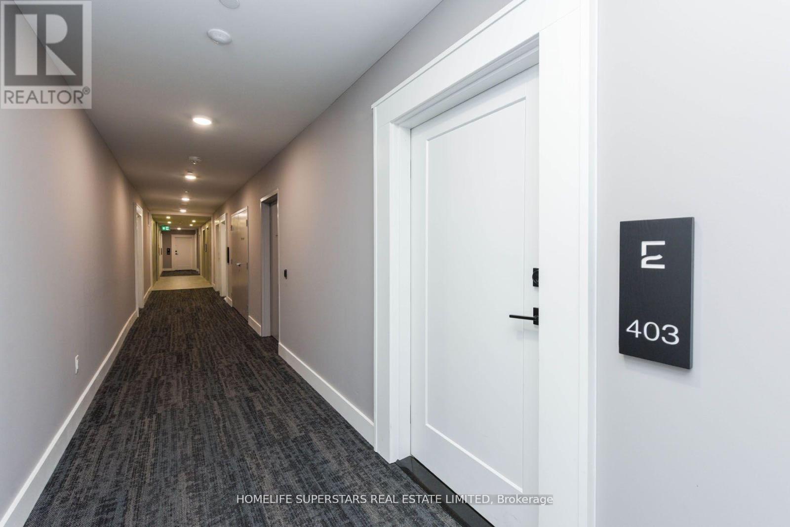 403 - 71 WYNDHAM STREET S