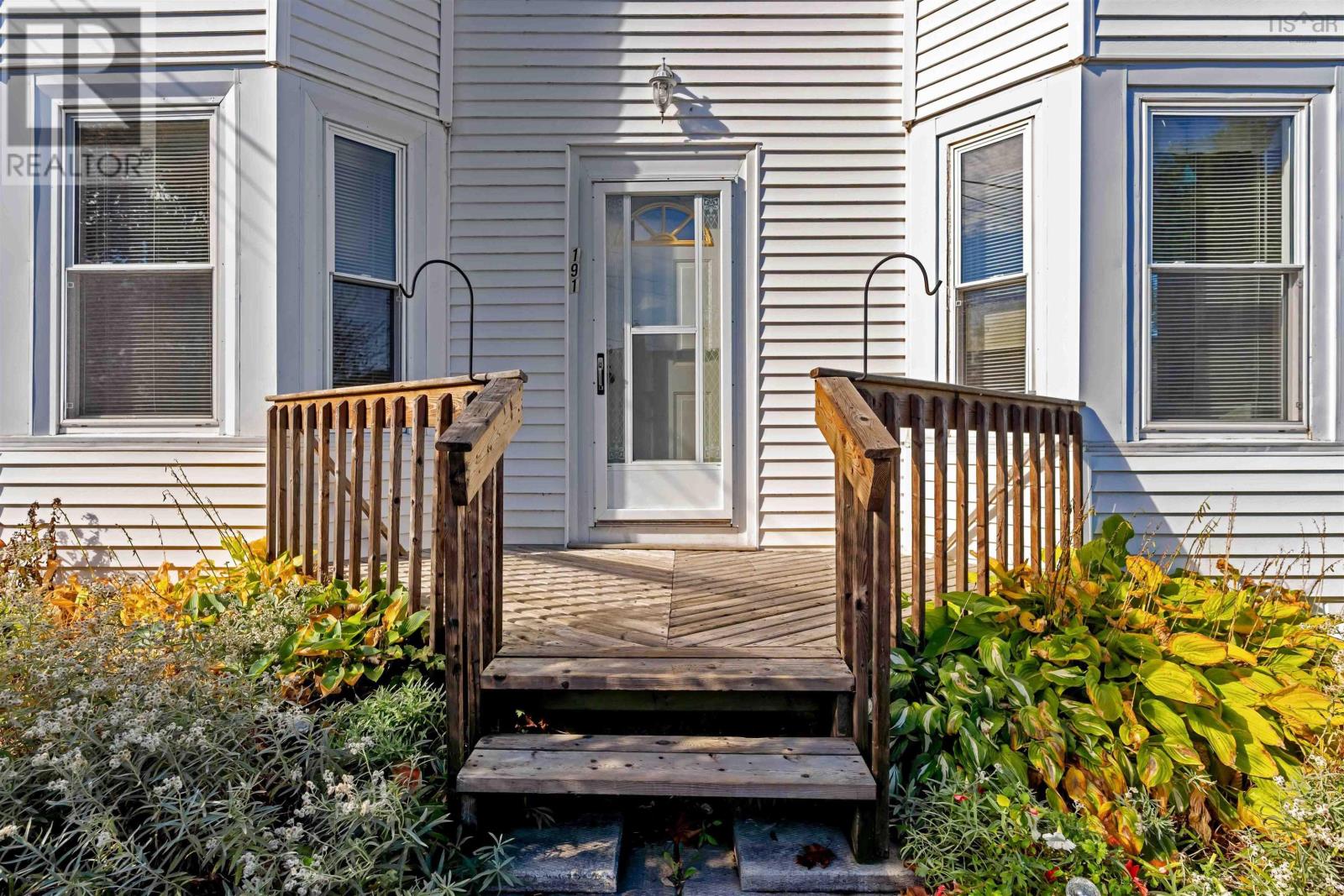 191 Second Avenue - Photo 3
