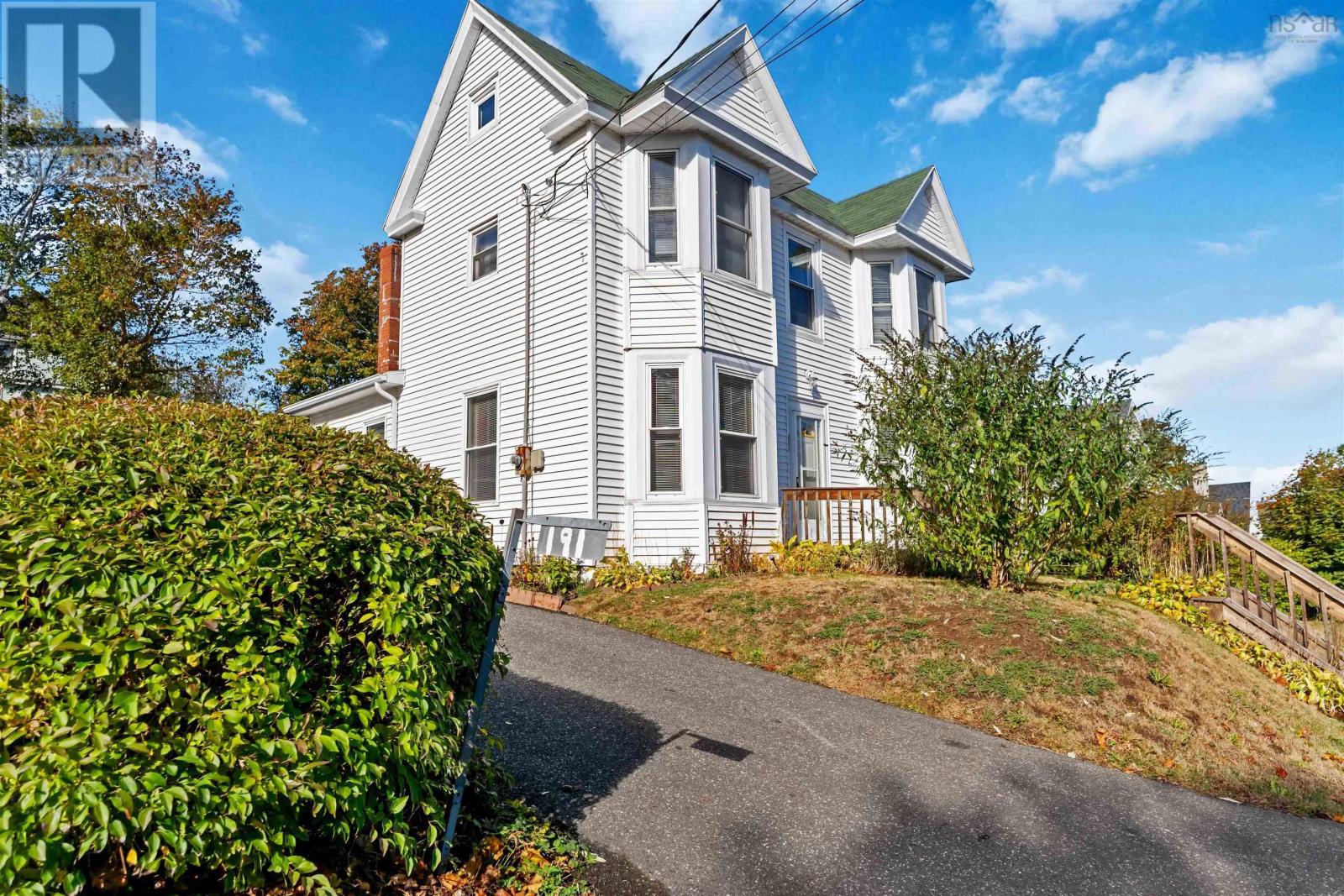 191 Second Avenue - Photo 2