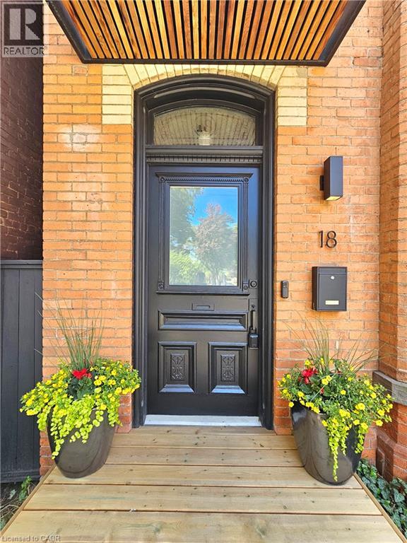 18 ALANSON Street
