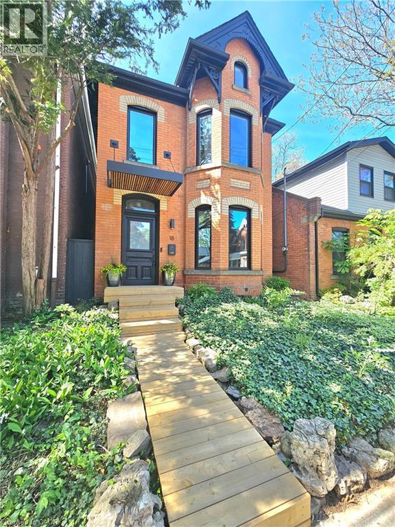 18 ALANSON Street