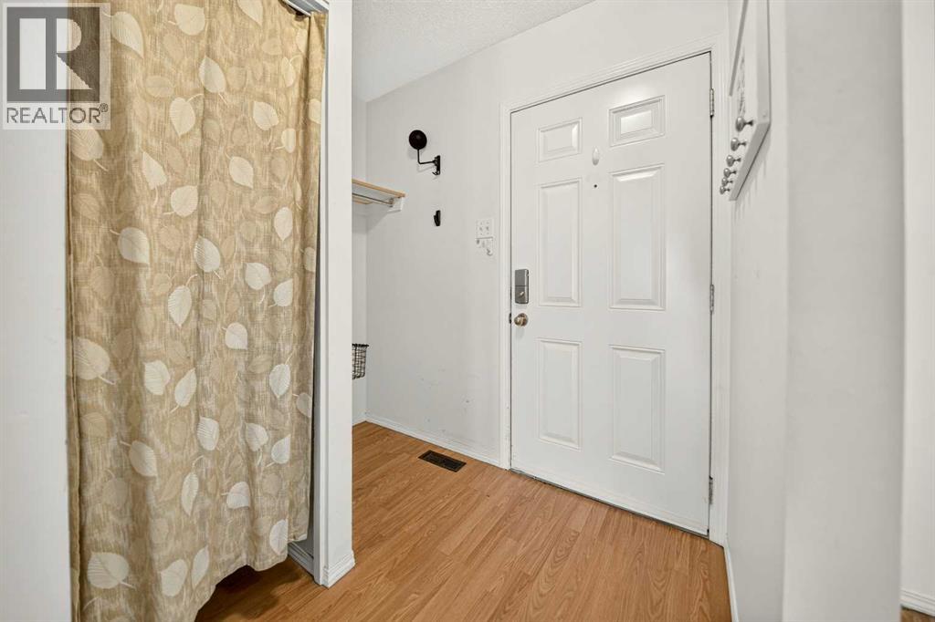 53, 55 Lemoyne Crescent W