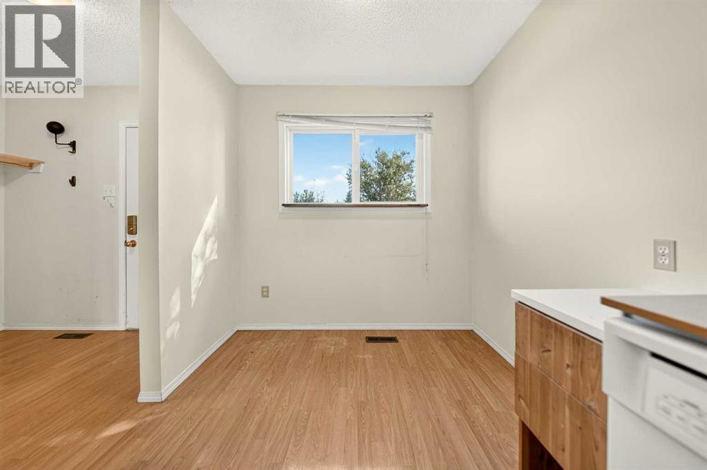 53, 55 Lemoyne Crescent W