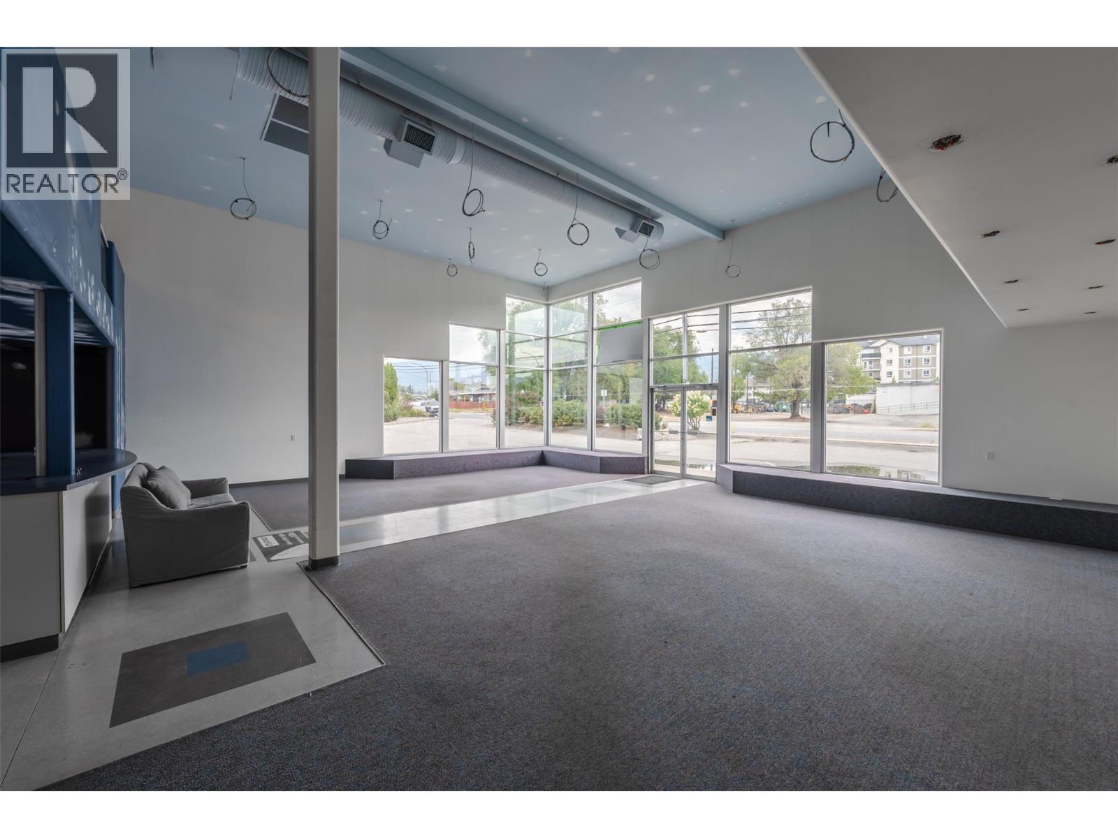 1397 FAIRVIEW Road Unit# 104