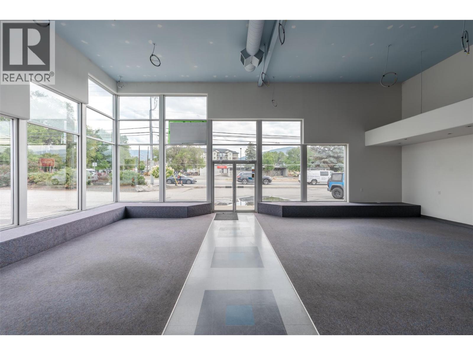 1397 FAIRVIEW Road Unit# 104