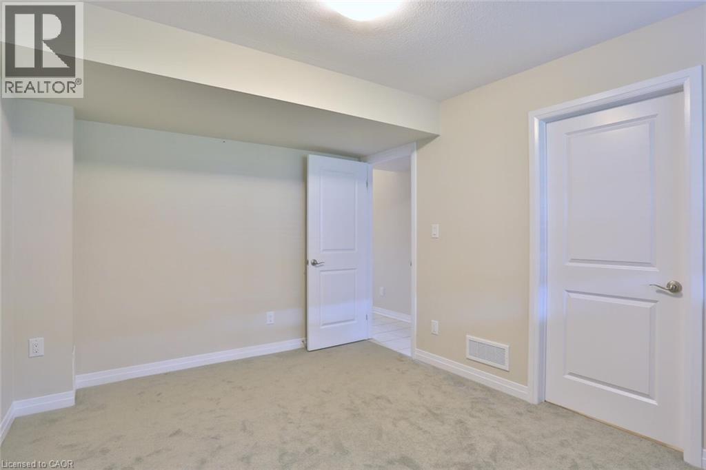 31 SPORTSMAN HILL Street