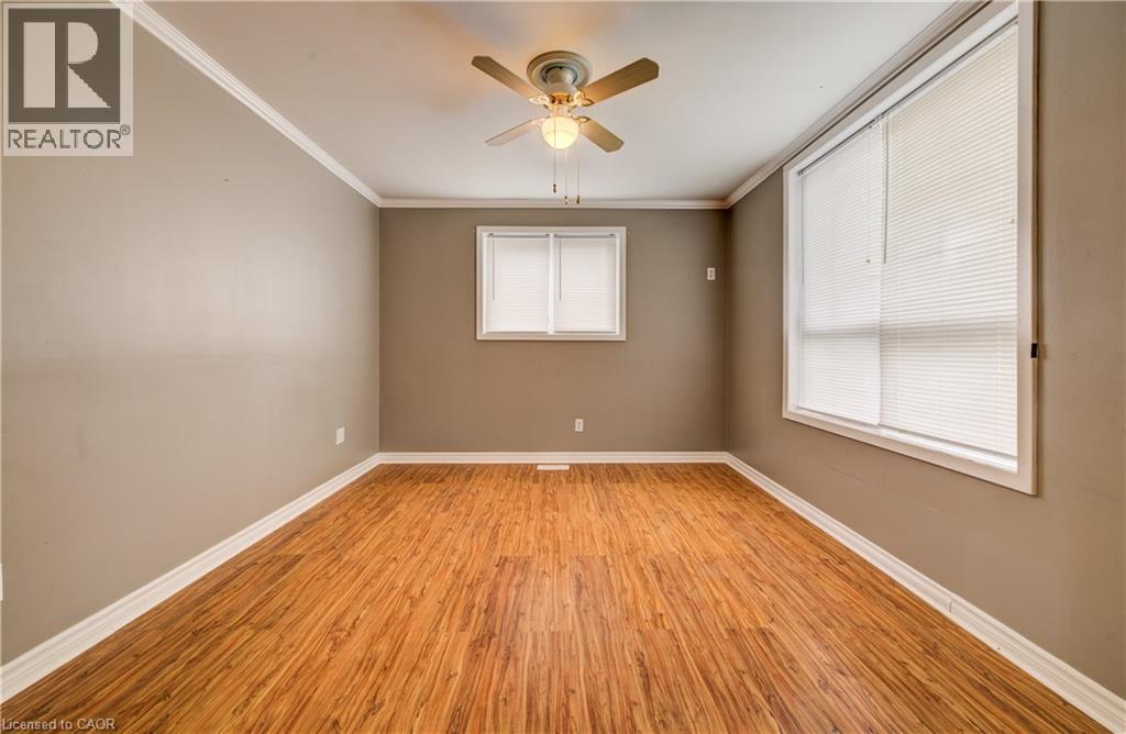 698 KING Street W