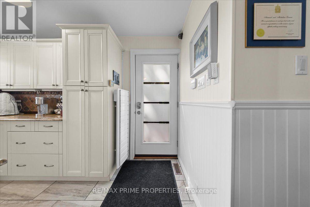 2466 FAIRMILE ROAD