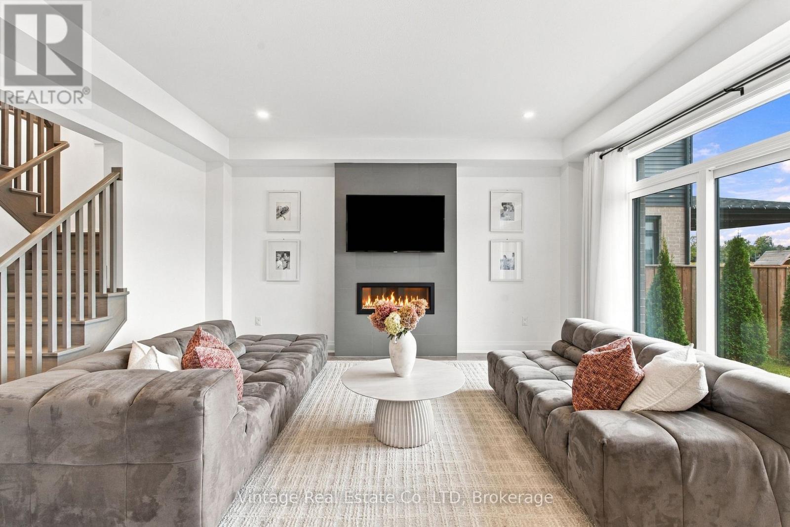 136 SUSAN DRIVE