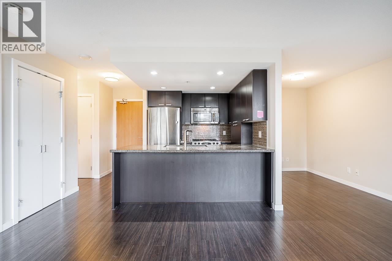1705 2232 DOUGLAS ROAD