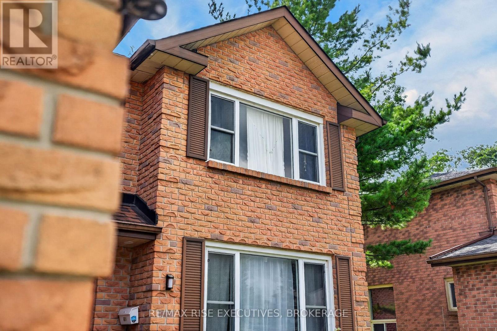 601 FOREST HILL DRIVE