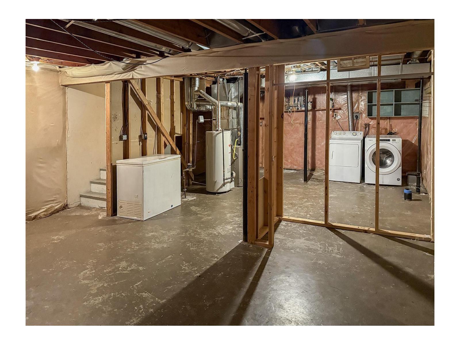 5511 92C AV NW