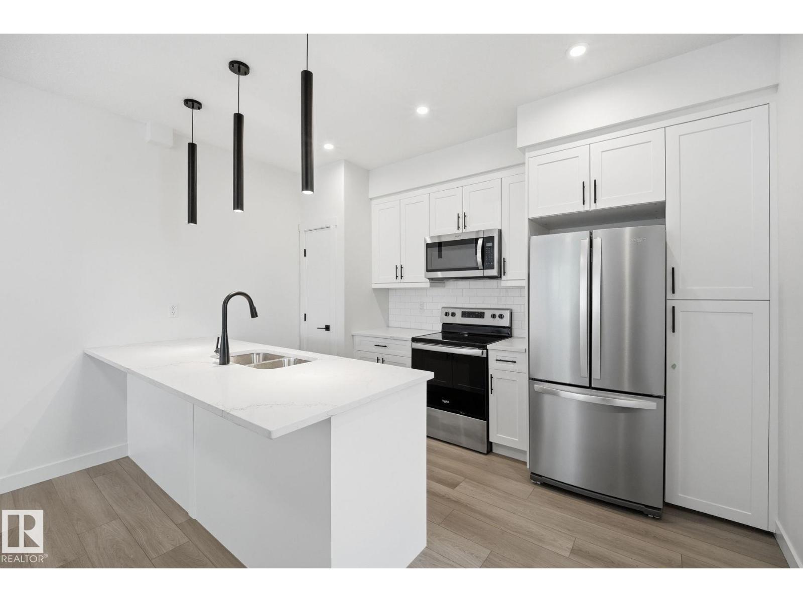 11012 132 ST NW