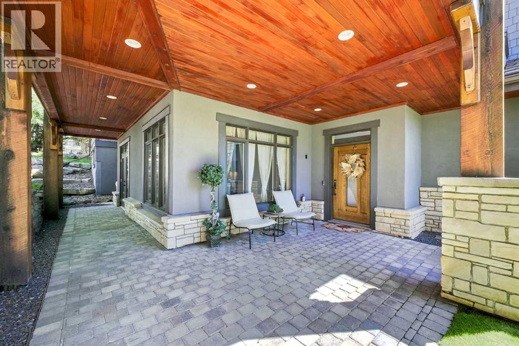 16 Spring Valley Lane SW