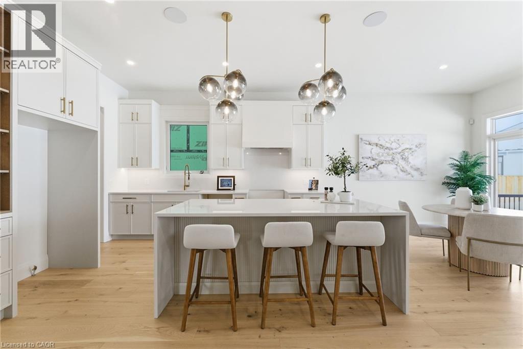 15 OAKLEY Drive