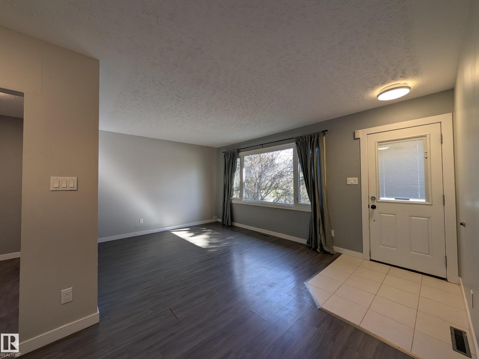 13528 139 ST NW
