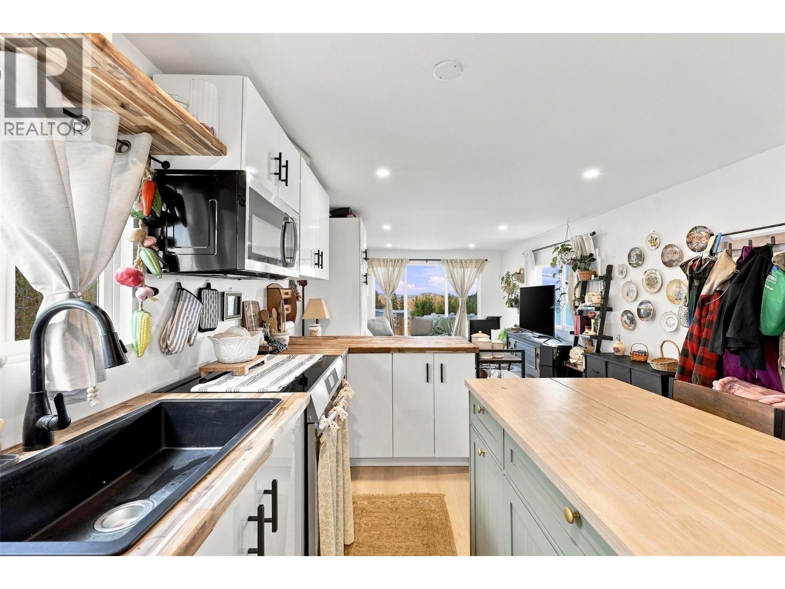 1680 Lac Le Jeune Road Unit# 20