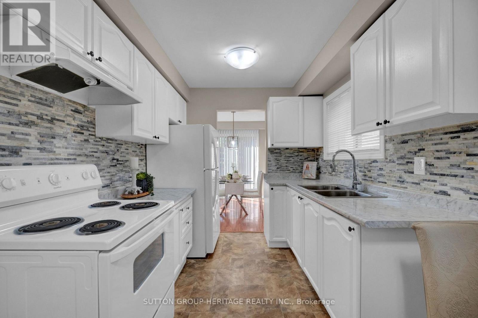 5 FENWICK AVENUE